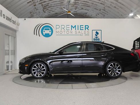 Used 2021 Hyundai Sonata Limited FWD image 2