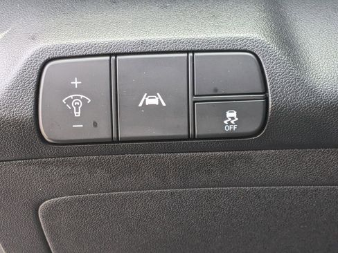 Used 2021 Hyundai Elantra SEL w/ Convenience Package FWD image 14