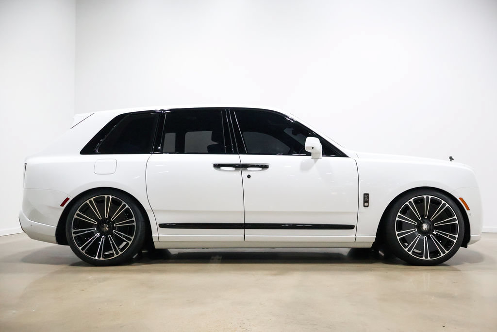 Used 2025 Rolls-Royce Cullinan Black Badge AWD/4WD image 92