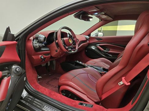 Used 2020 Ferrari F8 Tributo image 17