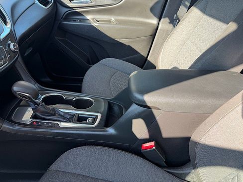 Used 2022 Chevrolet Equinox LT FWD image 14