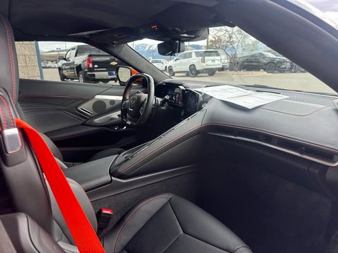 Used 2023 Chevrolet Corvette Z06 w/ Z07 Performance Package image 31