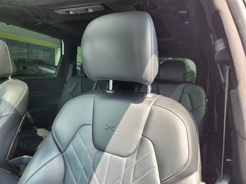 Used 2024 Kia Telluride SX Prestige X-Line AWD/4WD image 11