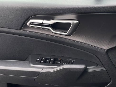 New 2026 Kia Sportage LX w/ LX Convenience Package image 20