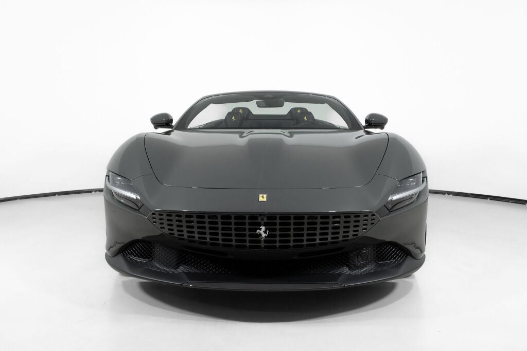 Used 2025 Ferrari Roma Spider RWD image 13