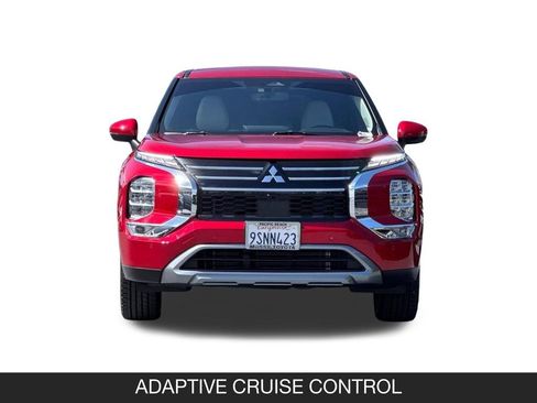 Used 2025 Mitsubishi Outlander SE FWD image 11