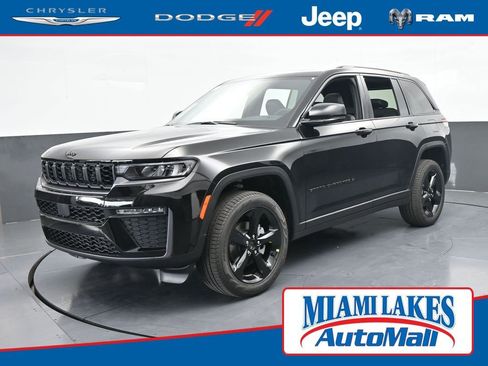 New 2026 Jeep Grand Cherokee Limited w/ Limited Altitude Package RWD image 1