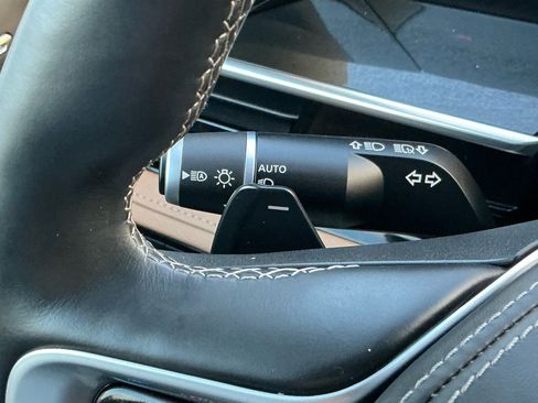 Used 2025 INFINITI QX80 Sensory image 82