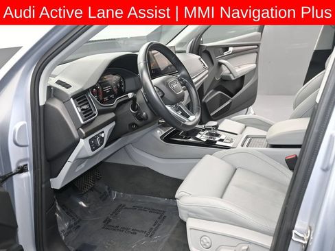 Used 2021 Audi Q5 Prestige w/ Prestige Package AWD/4WD image 13