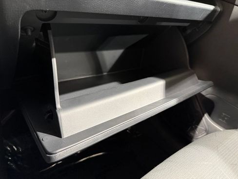 Certified 2025 Toyota RAV4 XLE AWD/4WD image 28