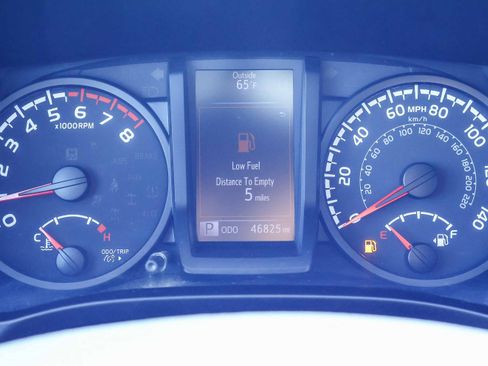 Used 2020 Toyota Tacoma SR RWD image 11