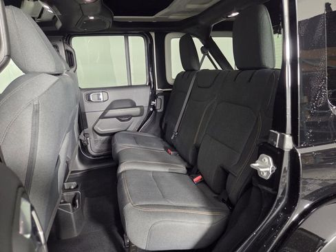 Certified 2025 Jeep Wrangler Sahara image 27