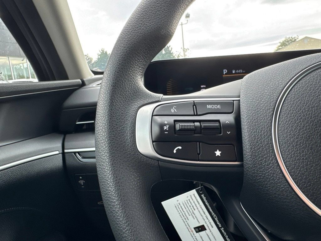 New 2026 Kia K5 LXS FWD image 15