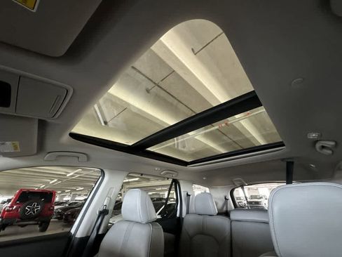 Used 2023 Honda Pilot Touring image 20