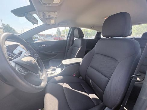 Used 2022 Chevrolet Malibu LT FWD image 6