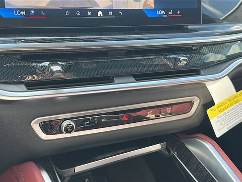 New 2026 BMW X6 xDrive40i w/ Climate Comfort Package image 24