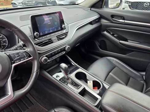 Used 2024 Nissan Altima 2.5 SR image 21