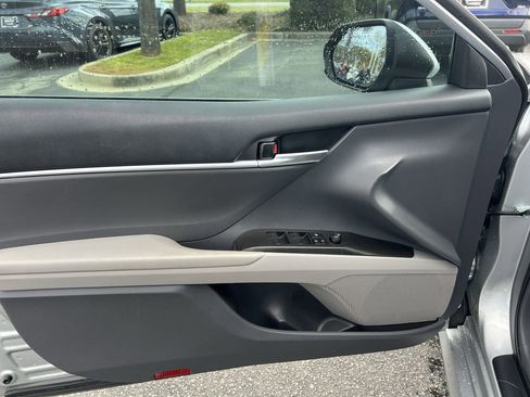 Used 2023 Toyota Camry LE image 14