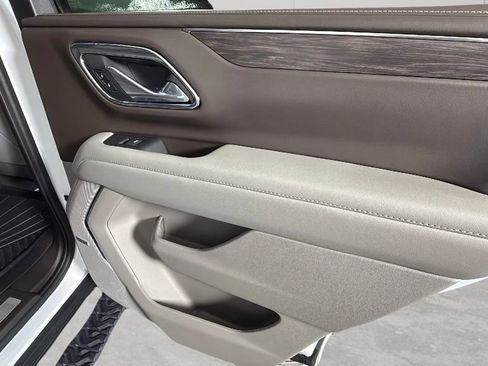 Certified 2024 Chevrolet Tahoe Z71 w/ Luxury Package image 35