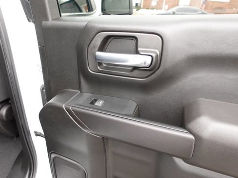 Used 2023 Chevrolet Silverado 1500 Custom image 28