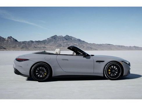 New 2026 Mercedes-Benz SL 55 AMG 4MATIC image 17