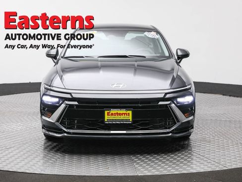 Used 2025 Hyundai Sonata SEL image 2