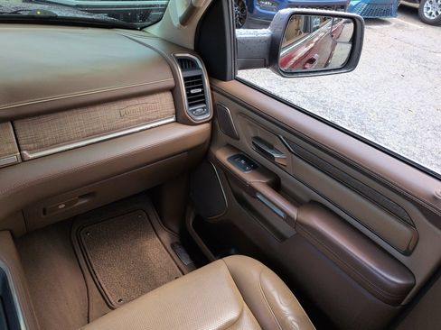Used 2019 RAM 1500 Limited RWD image 17