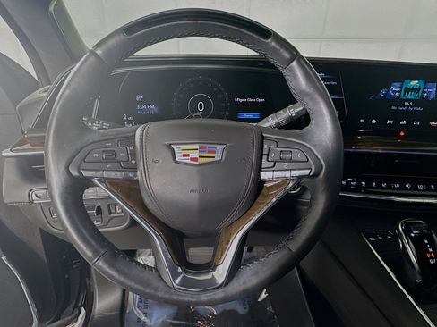 Used 2024 Cadillac Escalade Sport Platinum w/ LPO, ONYX Package AWD/4WD image 15