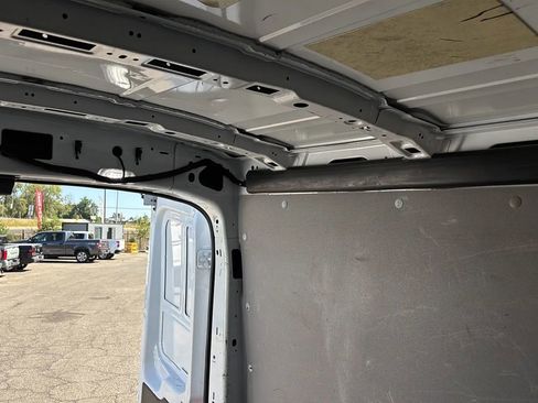 Used 2020 Ford Transit 250 Medium Roof RWD image 31