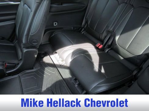 Used 2023 Jeep Grand Cherokee L Limited image 18