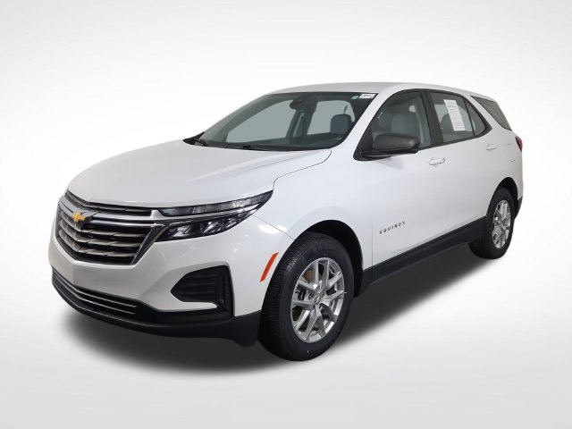 Used 2022 Chevrolet Equinox LS AWD/4WD image 2