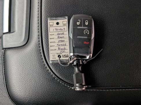 Used 2024 RAM 2500 Big Horn image 32