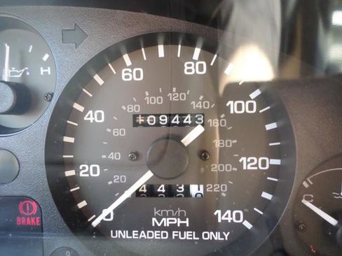 Used 1997 MAZDA MX-5 Miata M-Edition image 16