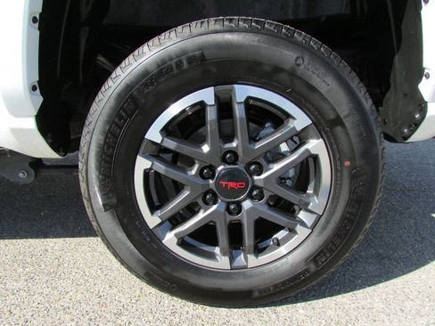 Used 2024 Toyota Tacoma TRD Sport image 13