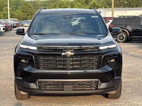 New 2027 Chevrolet Traverse LT w/ Midnight/Sport Edition FWD image 2