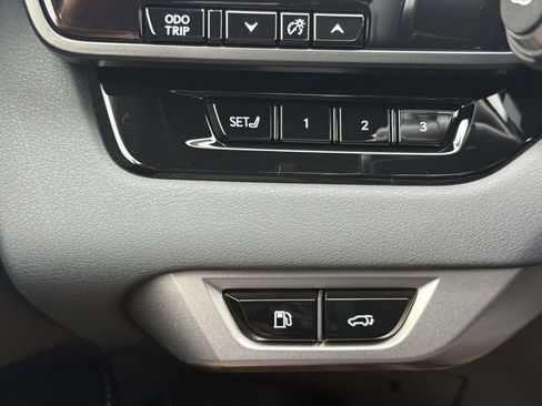 Used 2026 Lexus RX 450h AWD w/ Convenience Package image 24