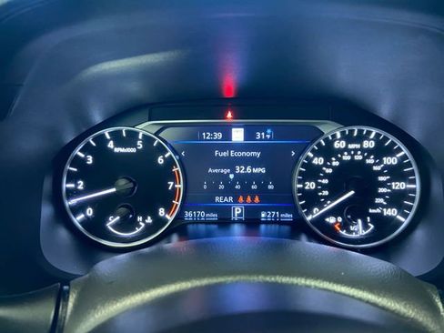 Certified 2023 Nissan Altima 2.5 SV w/ SV Premium Package image 16