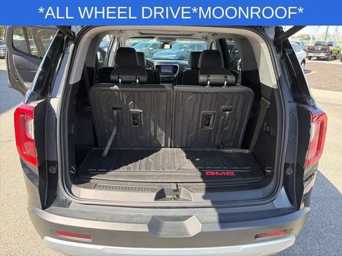 Used 2023 GMC Acadia SLT w/ Technology Package AWD/4WD image 22
