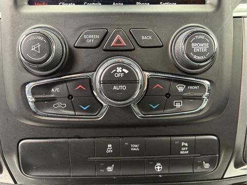Used 2021 RAM 1500 Classic Warlock w/ Luxury Group AWD/4WD image 29