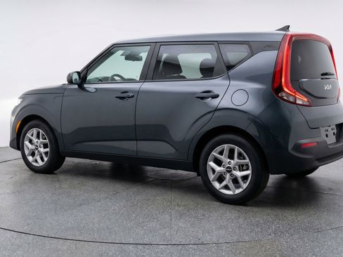 Used 2025 Kia Soul LX w/ LX Technology Package image 6