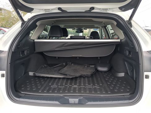 Certified 2024 Subaru Outback Touring XT image 9