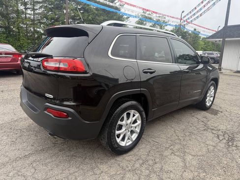 Used 2014 Jeep Cherokee Latitude AWD/4WD image 7