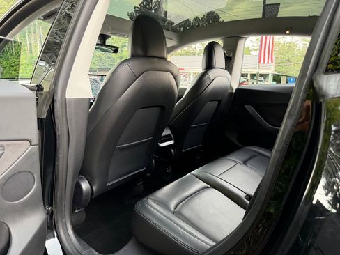 Used 2020 Tesla Model Y Long Range AWD/4WD image 30