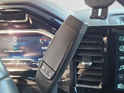 Used 2024 Chevrolet Silverado 2500 LT image 13