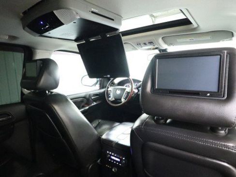 Used 2009 Cadillac Escalade AWD image 15