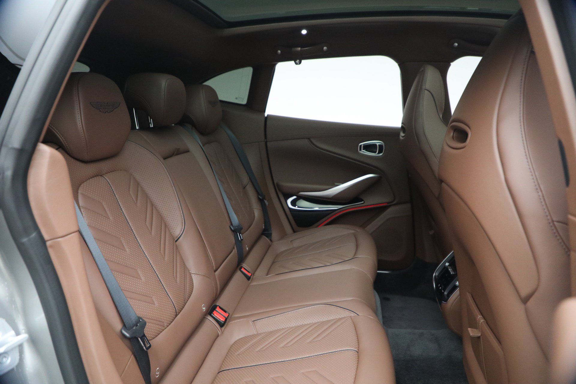 Used 2026 Aston Martin DBX 707 AWD/4WD image 25