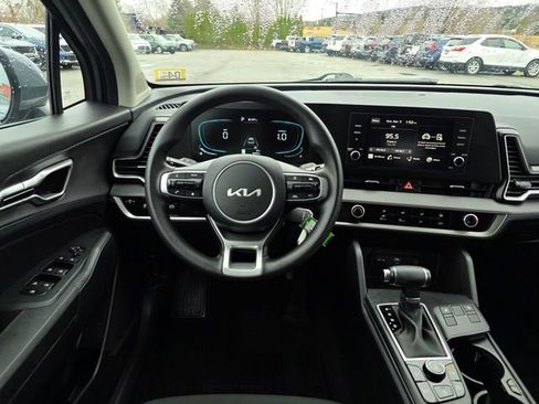 Certified 2025 Kia Sportage LX AWD/4WD image 20