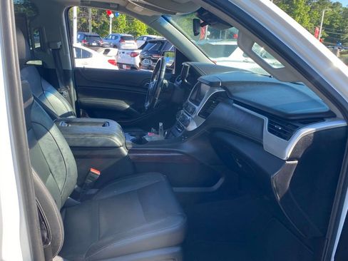 Used 2020 GMC Yukon XL SLT AWD/4WD image 20