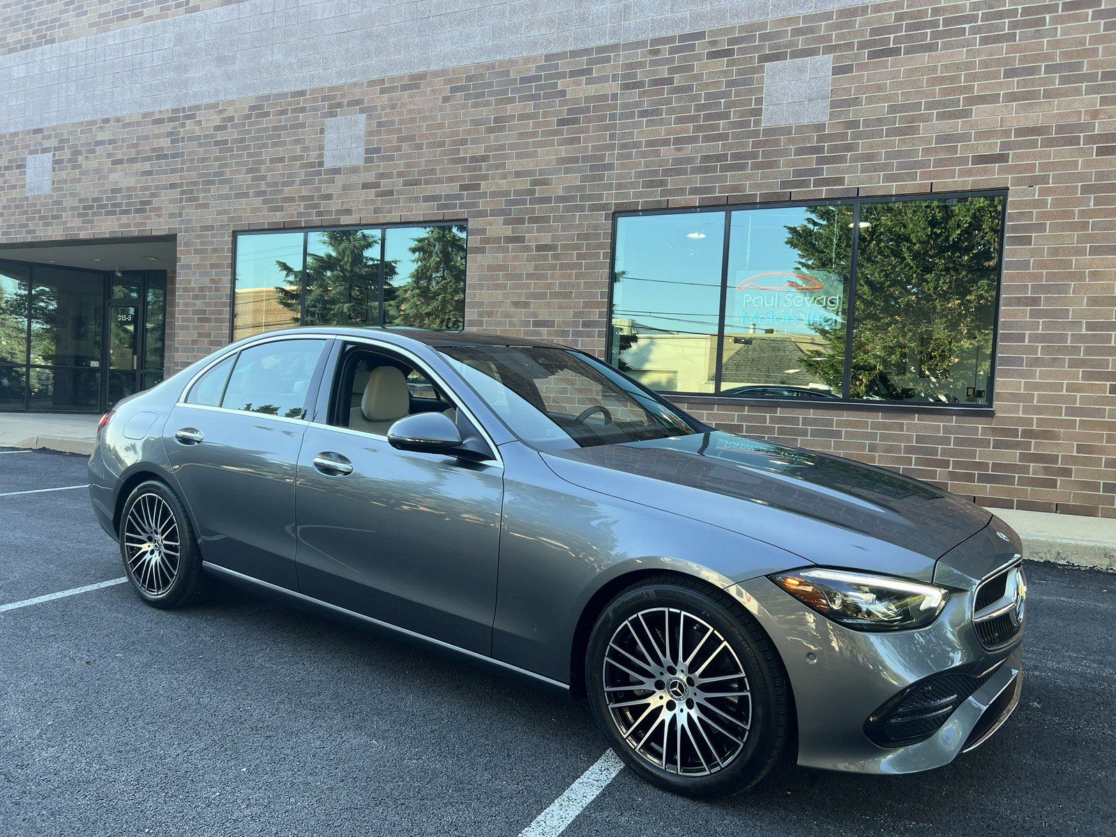 Used 2022 Mercedes-Benz C 300 4MATIC Sedan image 31