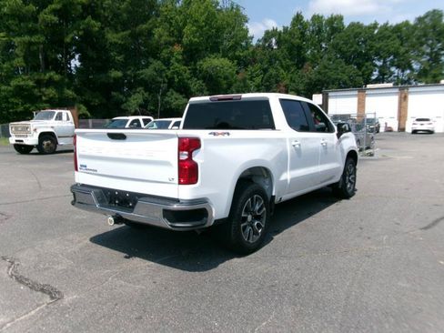 Used 2023 Chevrolet Silverado 1500 LT AWD/4WD image 6
